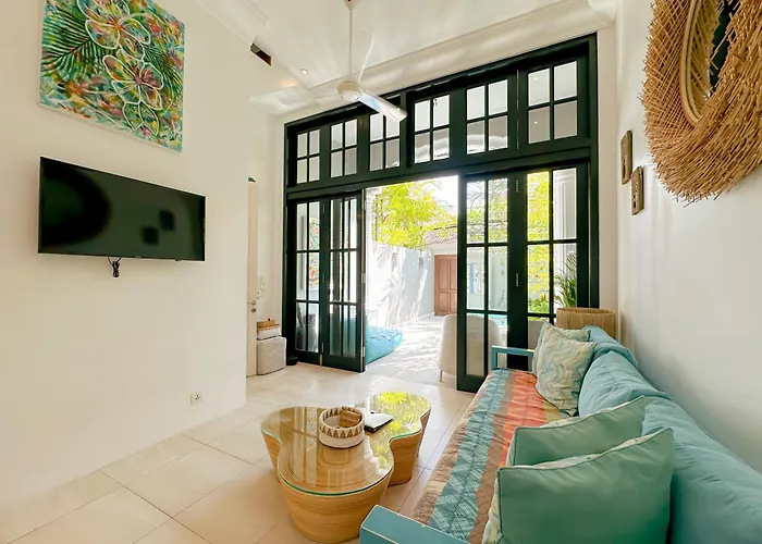 Neno Villa *